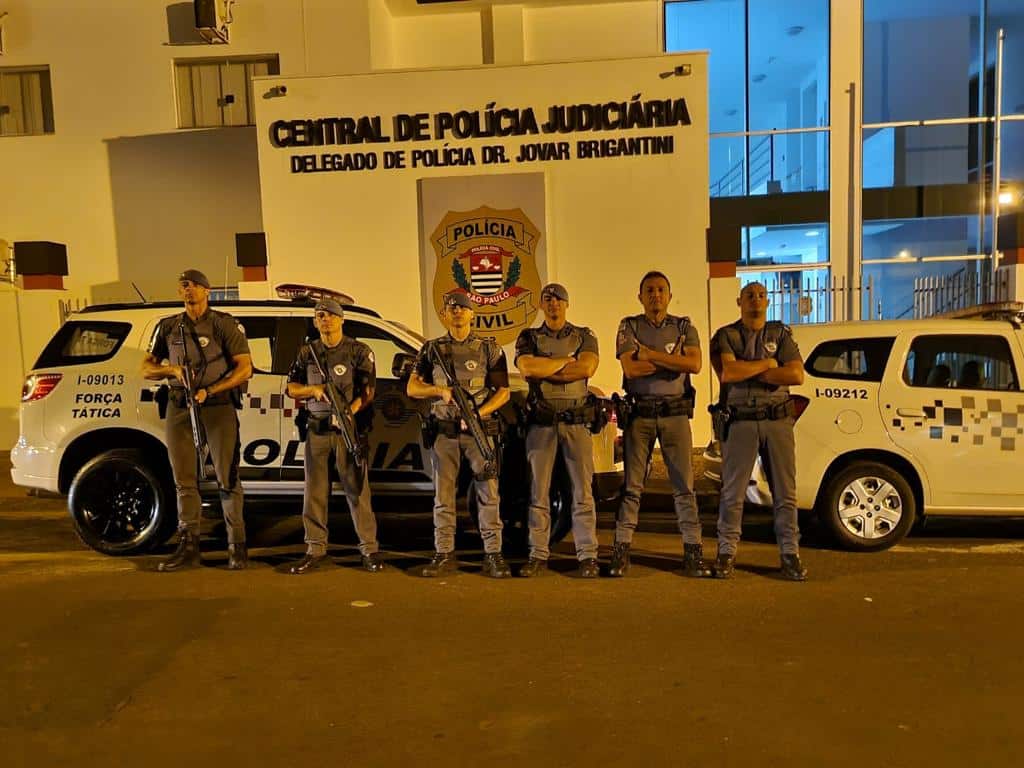 Força Tática flagra menor de idade com drogas e dinheiro na zona leste de  Tupã - Tupãense Notícias