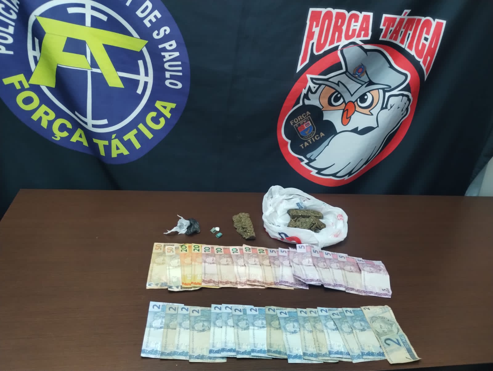 Força Tática flagra menor de idade com drogas e dinheiro na zona leste de  Tupã - Tupãense Notícias